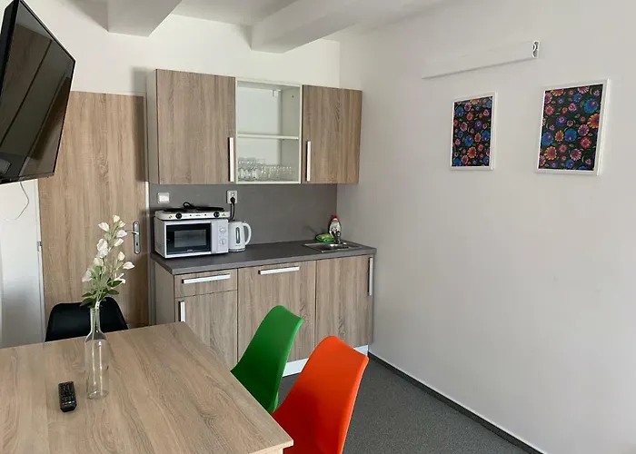 Mikulov Inn - Apartments Slunce Gasthof